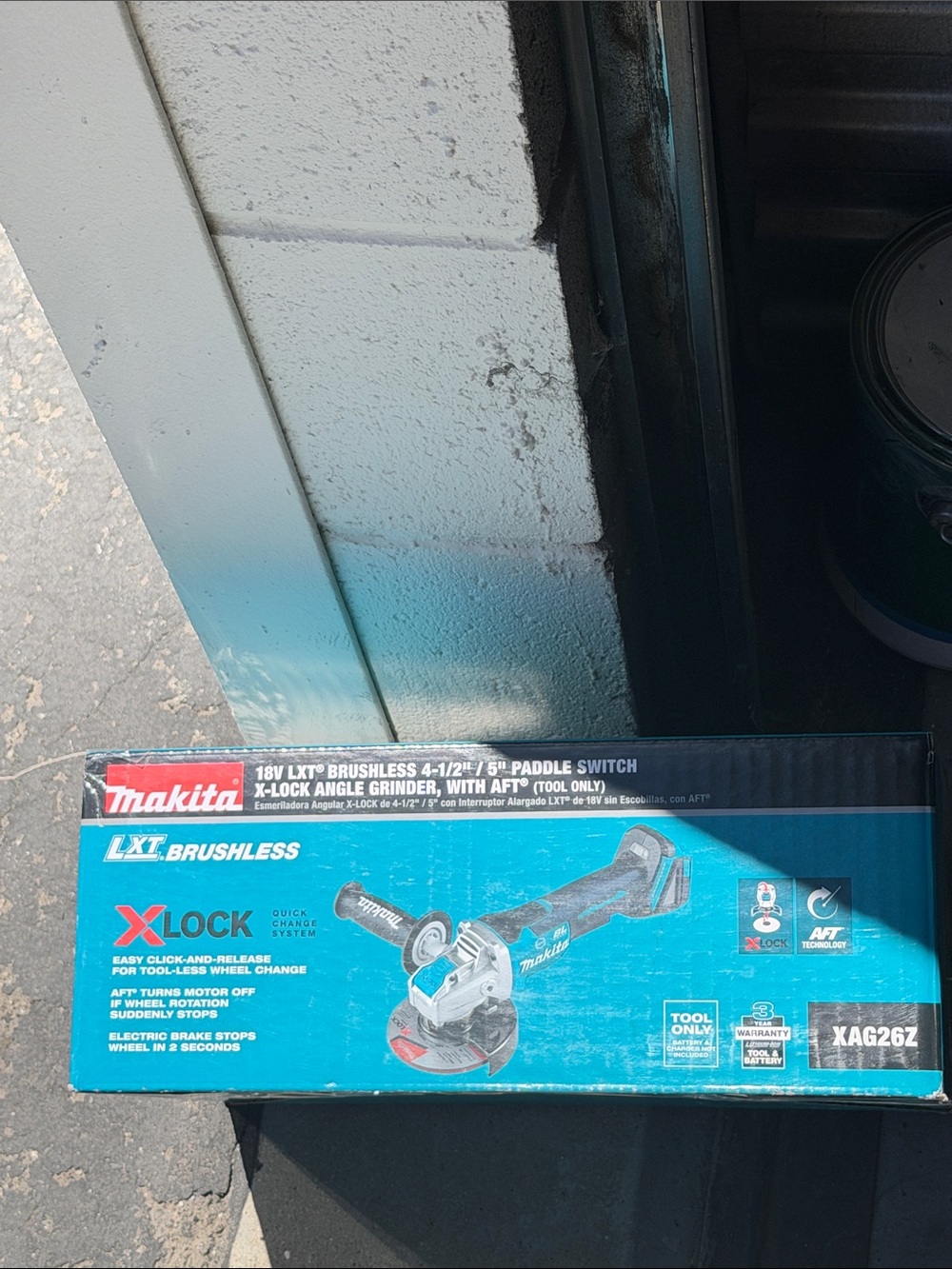 Makita LXT Brushless 18V X-Lock Angle Grinder - Teal/Black